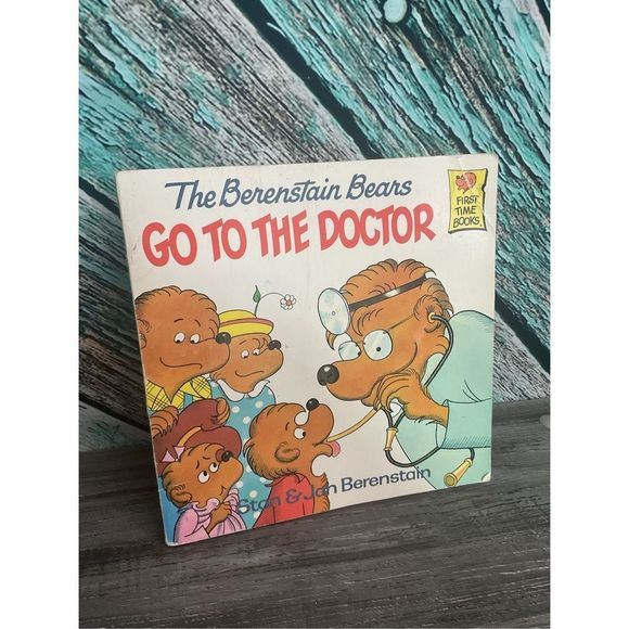 1981 The Berenstain Bears Go to The Doctor By Stan & Jan Berenstain 🌿🍒 - Picture 8 of 10